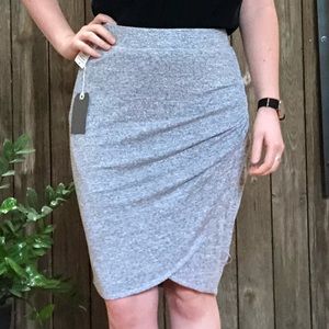 NWT Aritzia Wilfred Free Wrap Skirt